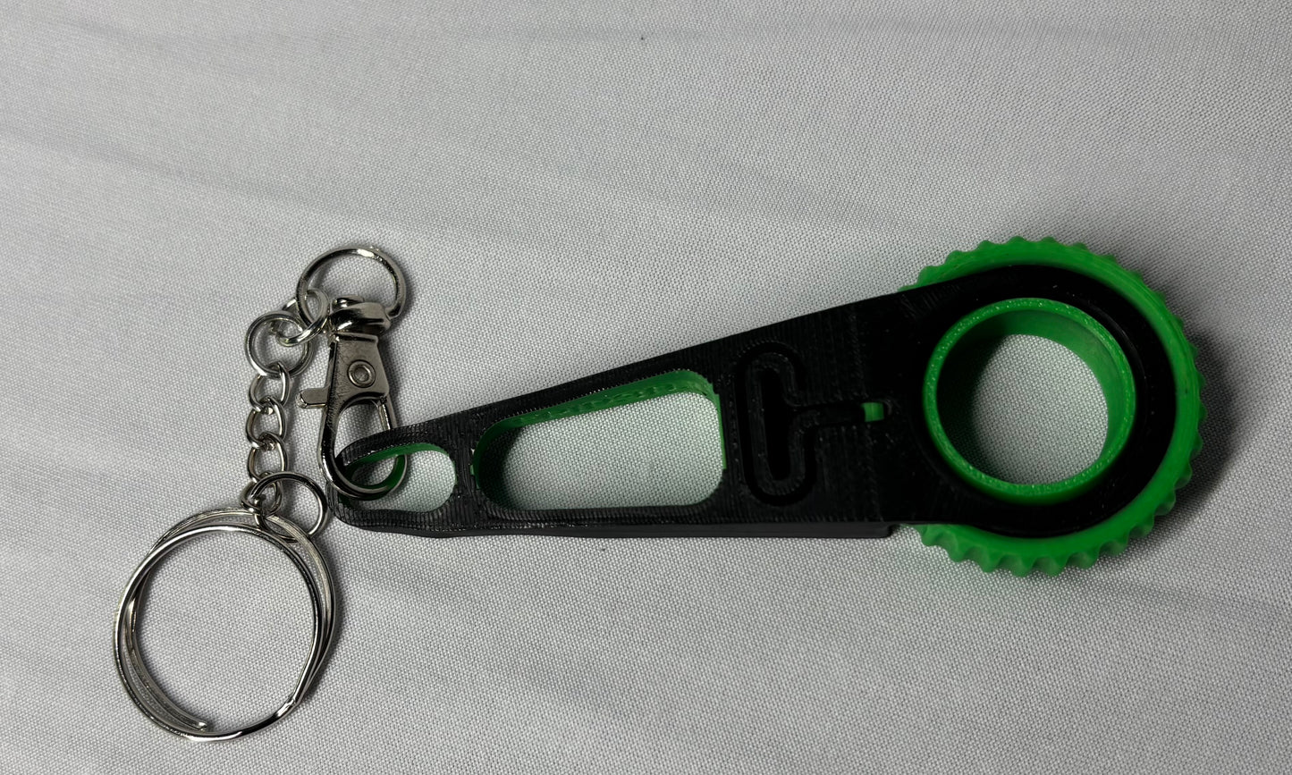 Keyr fidget spinning ring